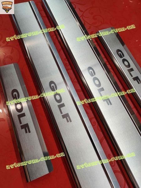Накладки на пороги VOLKSWAGEN GOLF 4 (5дверей) *1997-2003 Фольксваген Гольф 4 Premium нержавійка P-VW10 nn. фото