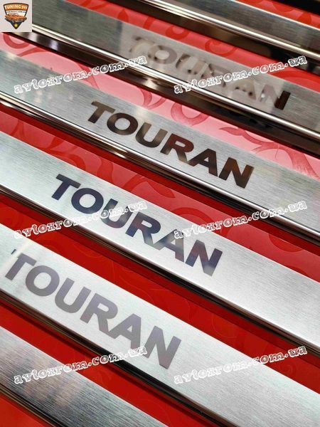 Накладки на пороги VOLKSWAGEN TOURAN *2003-2010рік Фольксваген Туран Преміум Комплект Нержавійка 8одиниць P-VW32 nn. фото