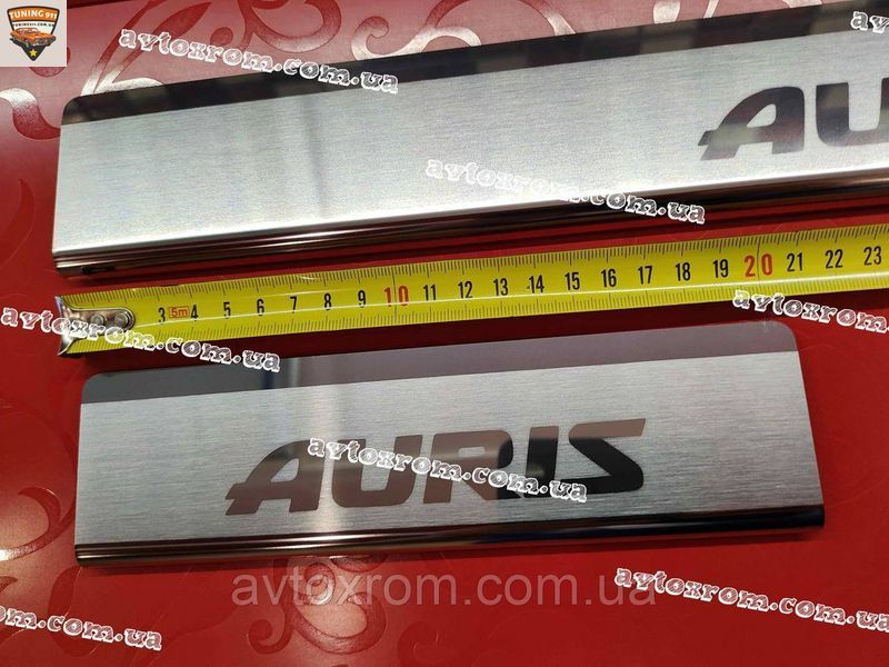 TOYOTA AURIS II *2012-2018 год Тойота Аурис Накладки на пороги с логотипом нержавейка премиум Турция комплект P-TO28 OMSA фото