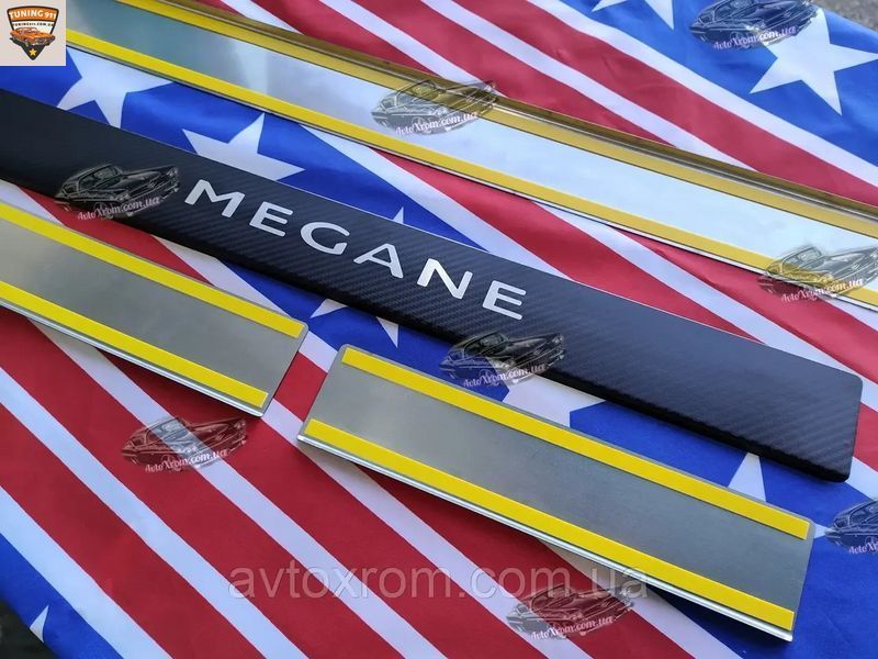 Накладки на пороги карбон RENAULT MEGANE III GRAND TOUR *2009-2015рік Рено Меган Універсал Преміум комплект PK-RE17 nn. фото