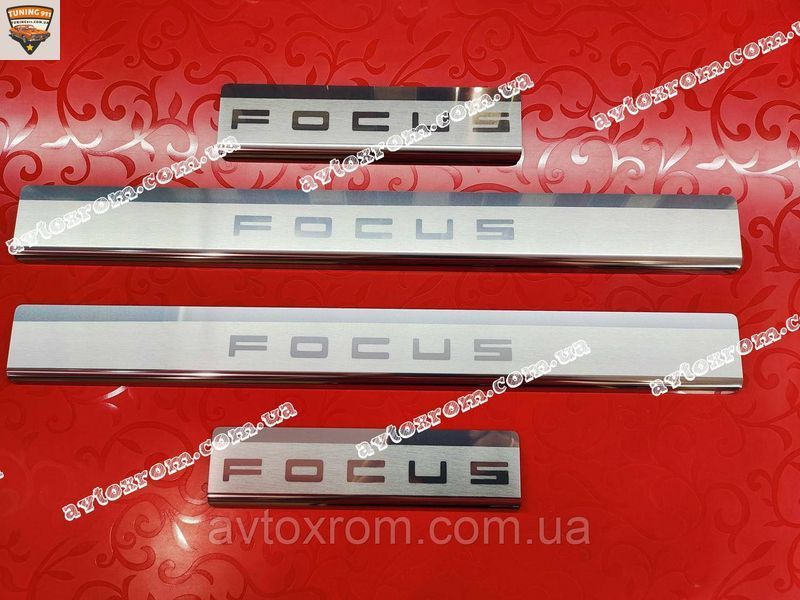Накладки на пороги FORD FOCUS IV (5D/SW) *2018+ Форд Фокус 4 Хетчбек / Универсал Премиум НЕРЖ с логотипом 4шт P-FO37 nn фото